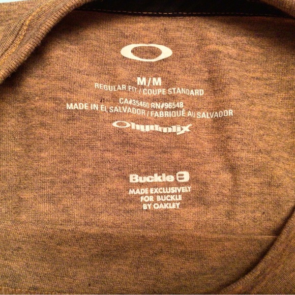 Men’s Oakley t-shirt NWOT - Picture 3 of 7